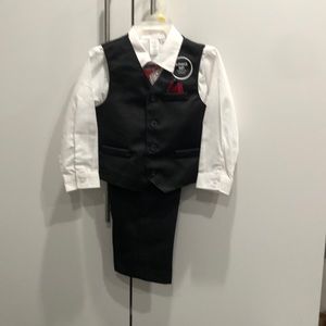 4 Piece Suit size 3T.